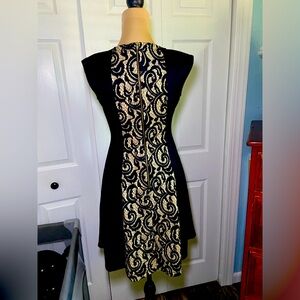 A-line style knee length with hidden pockets.